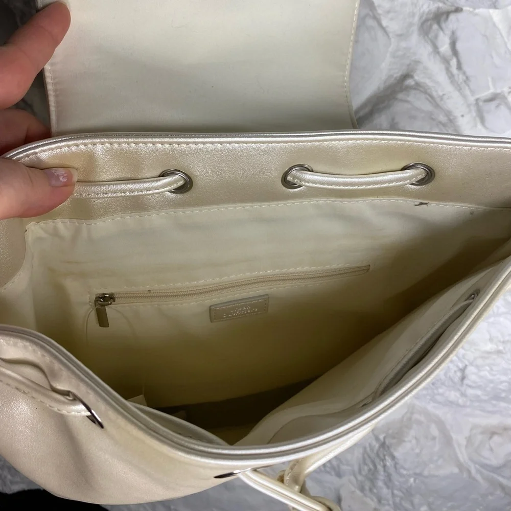 NWT UO IRIDESCENT CREAM BACKPACK